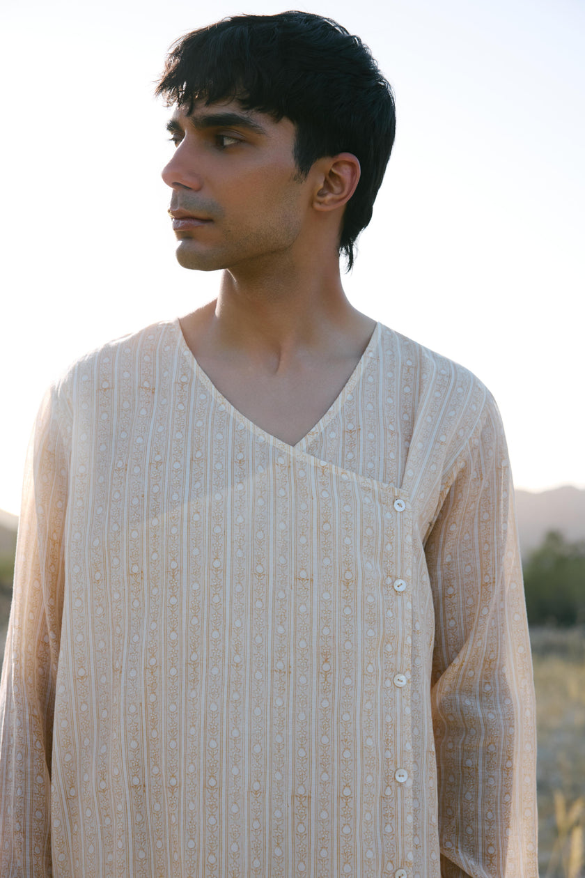 SANDSTONE DRIFT V NECK SHIRT